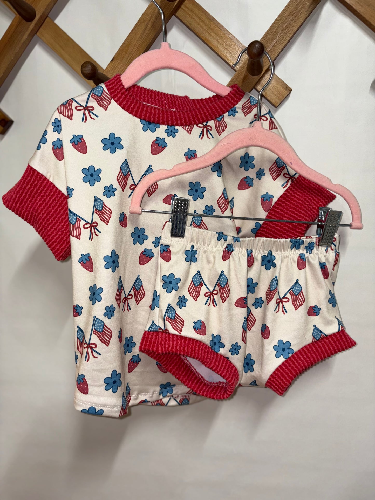 Patriotic dolma/shortie set (3t)