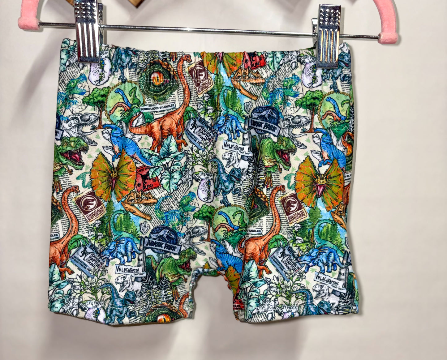 Jurassic park slim shorts (2t)