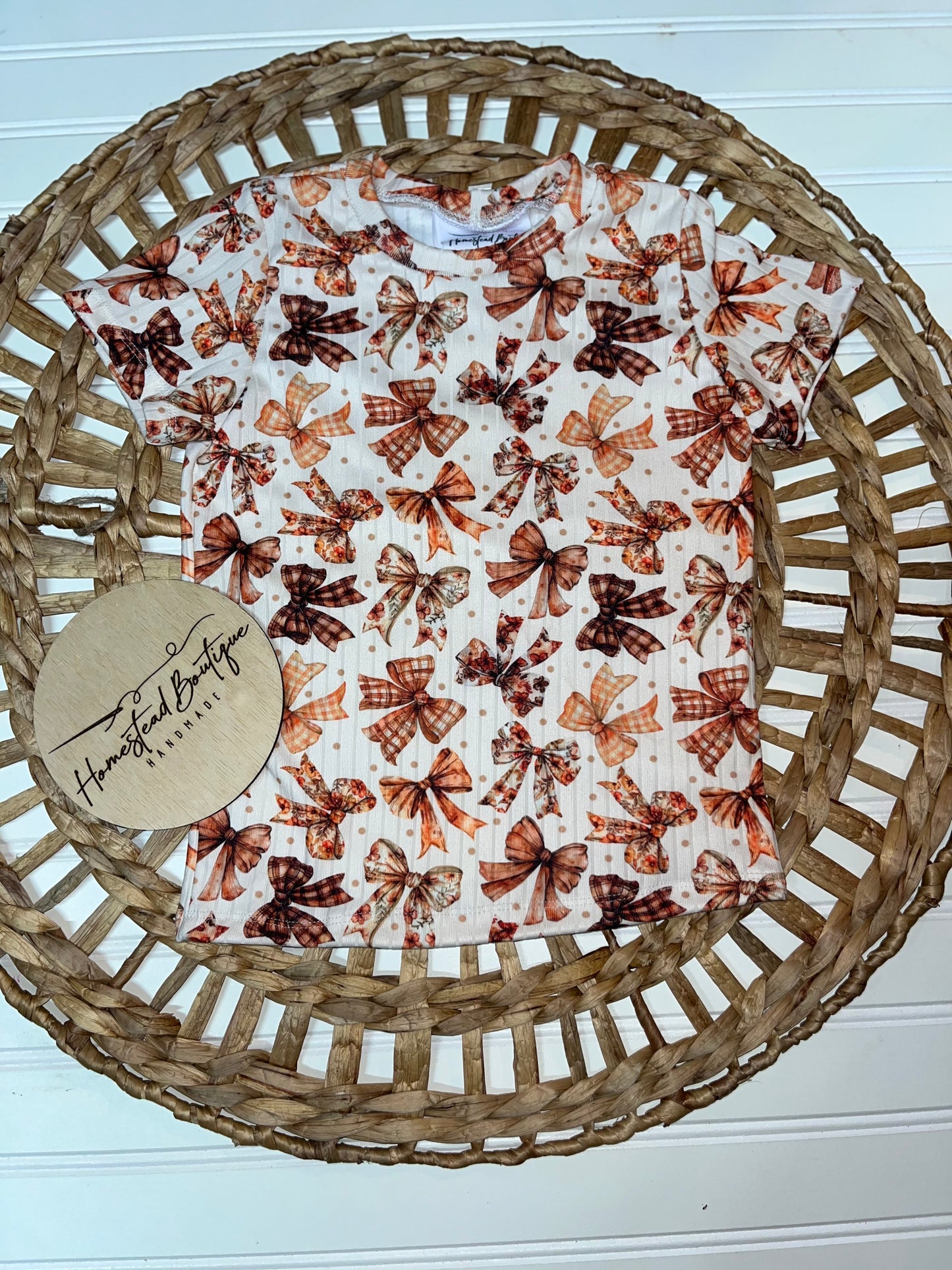Fall bow basic tee (4t)