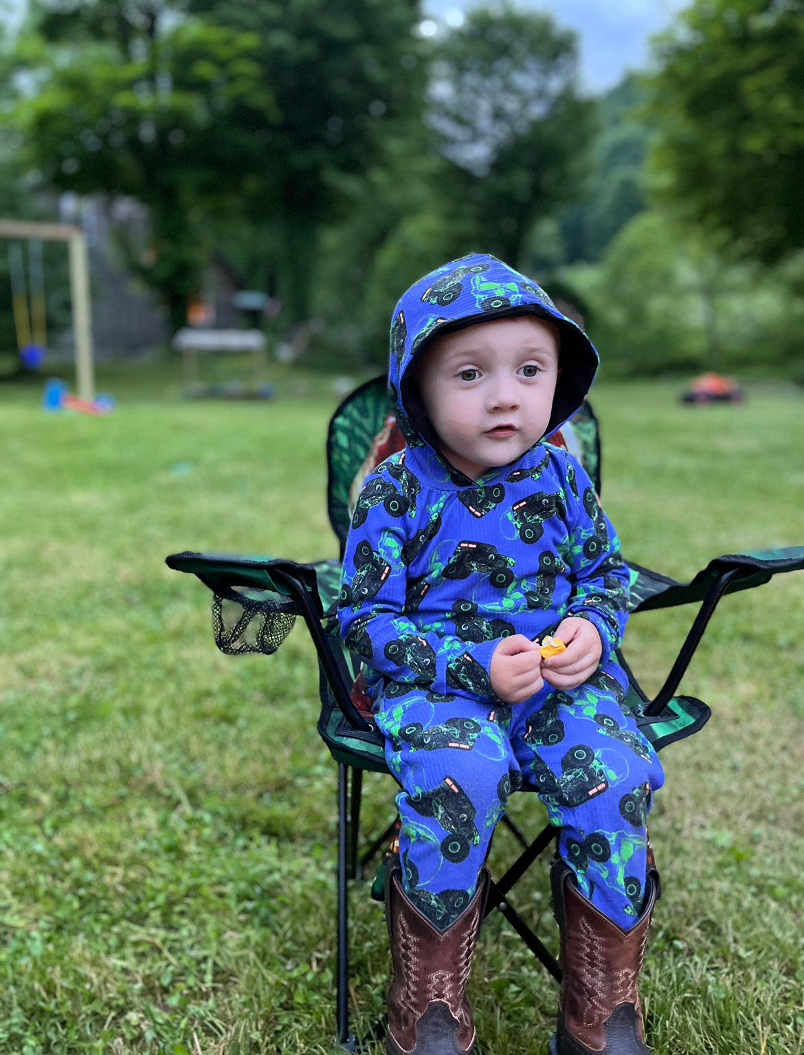 Hoodie (drop)