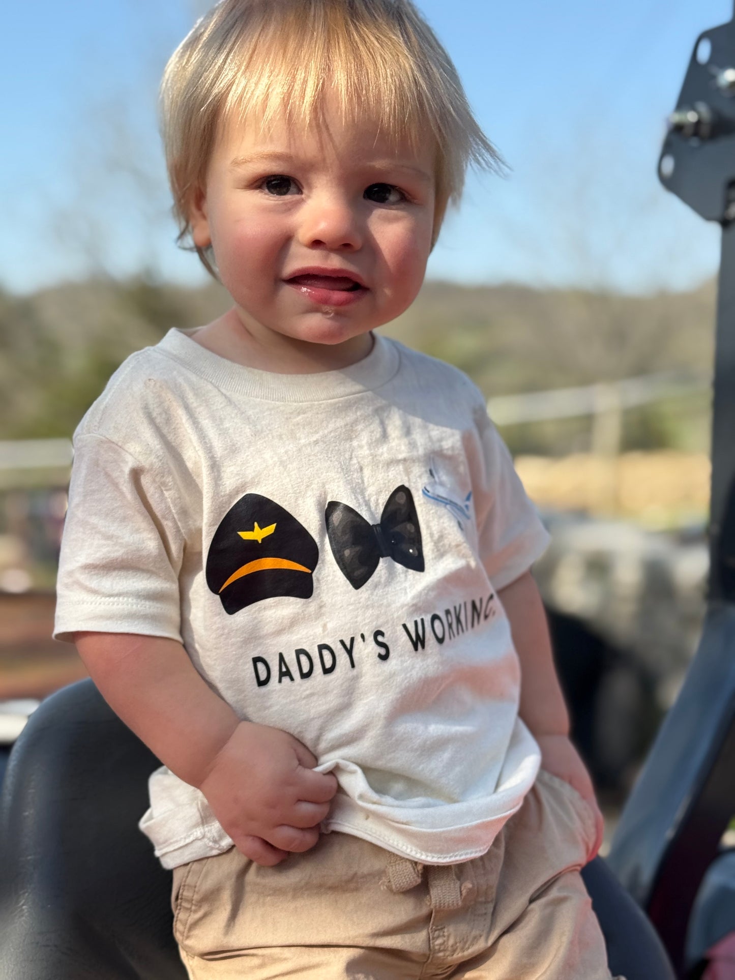 Pilot daddy’s working