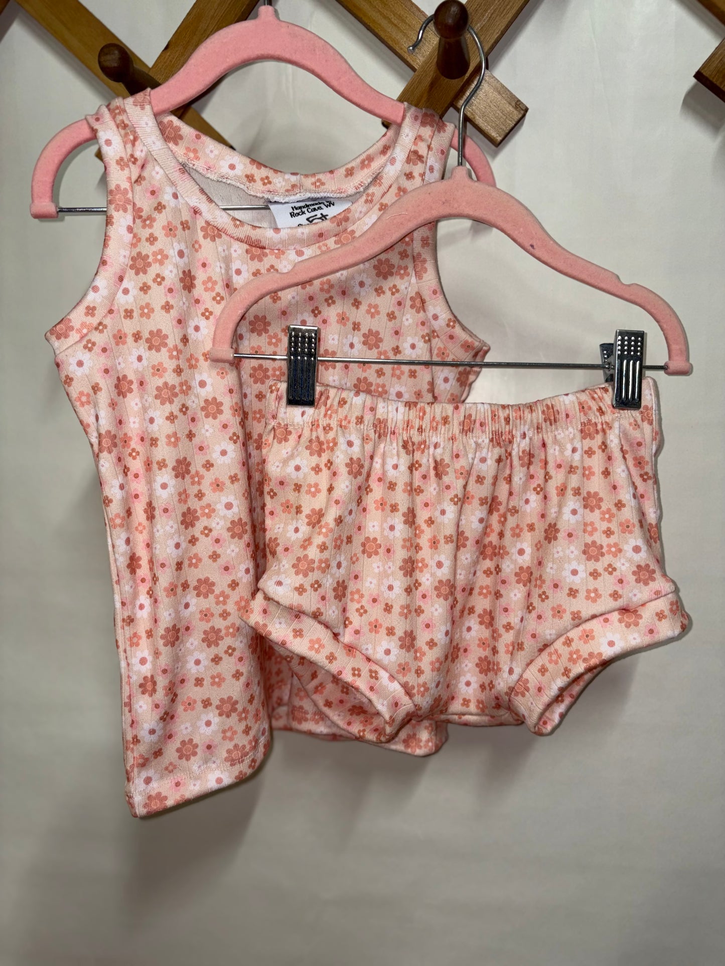 Peach floral tank set (5t)